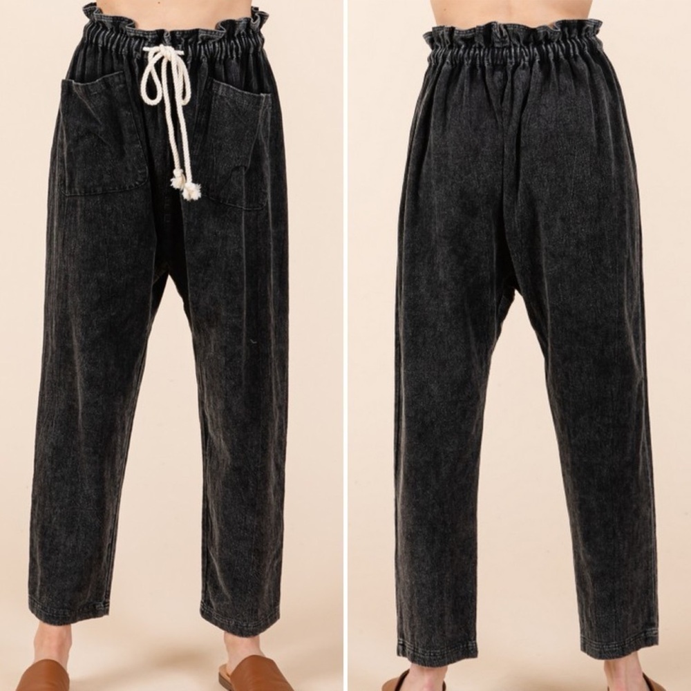 Chic Black Cropped Ankle Pants with Sleek Design Drawstring Sz S